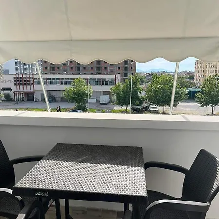 I3n Apartment *