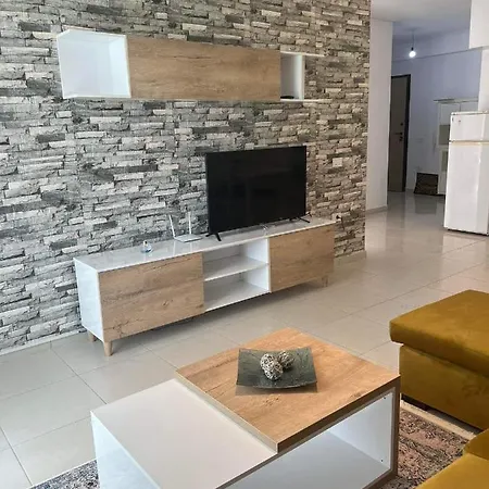 I3n Apartment *