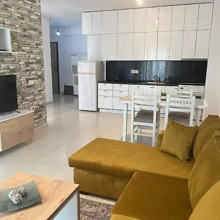 I3n Apartment *